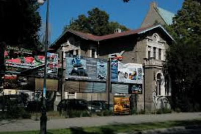 Niepodległości 28
